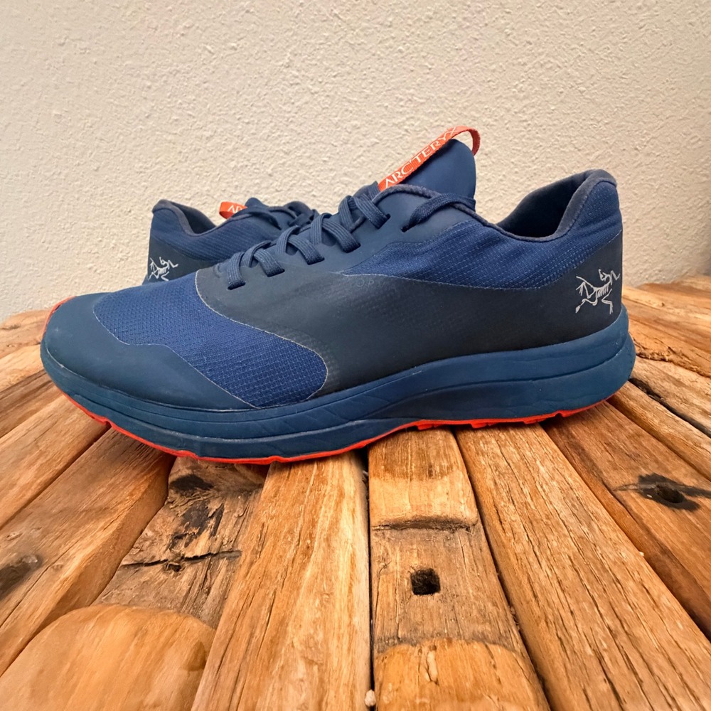 Arcteryx Norvan LD Trail Running Shoes Mens 9.5 Navy Blue Orange Vibram 22246